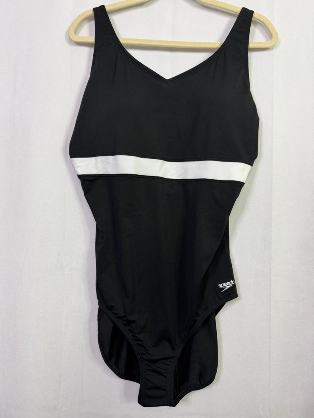 Speedo Hydro Bra Black White One-Piece Swimsuit Core Compression Slimming Fit